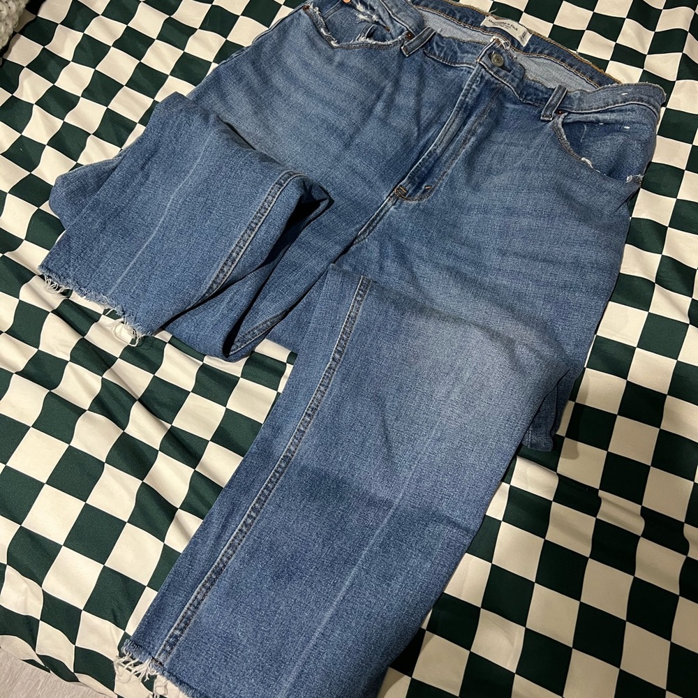 Abercrombie Curve Love Ankle Straight Jean